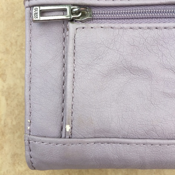 Guess Wallet - Picture 3 of 8